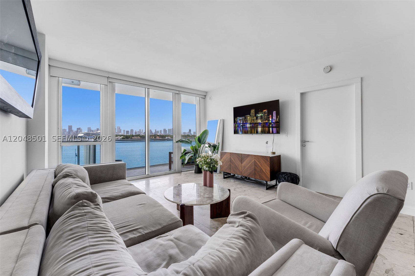 520 West Ave 604