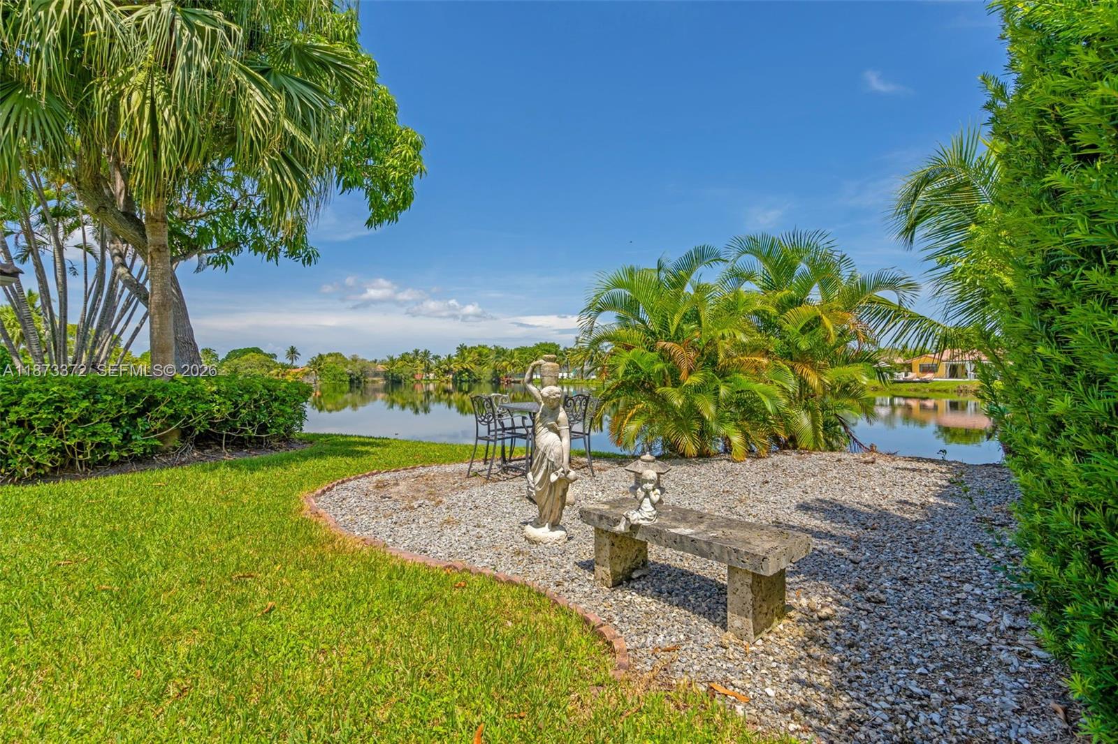 BONAVENTURE LAKES - Residential