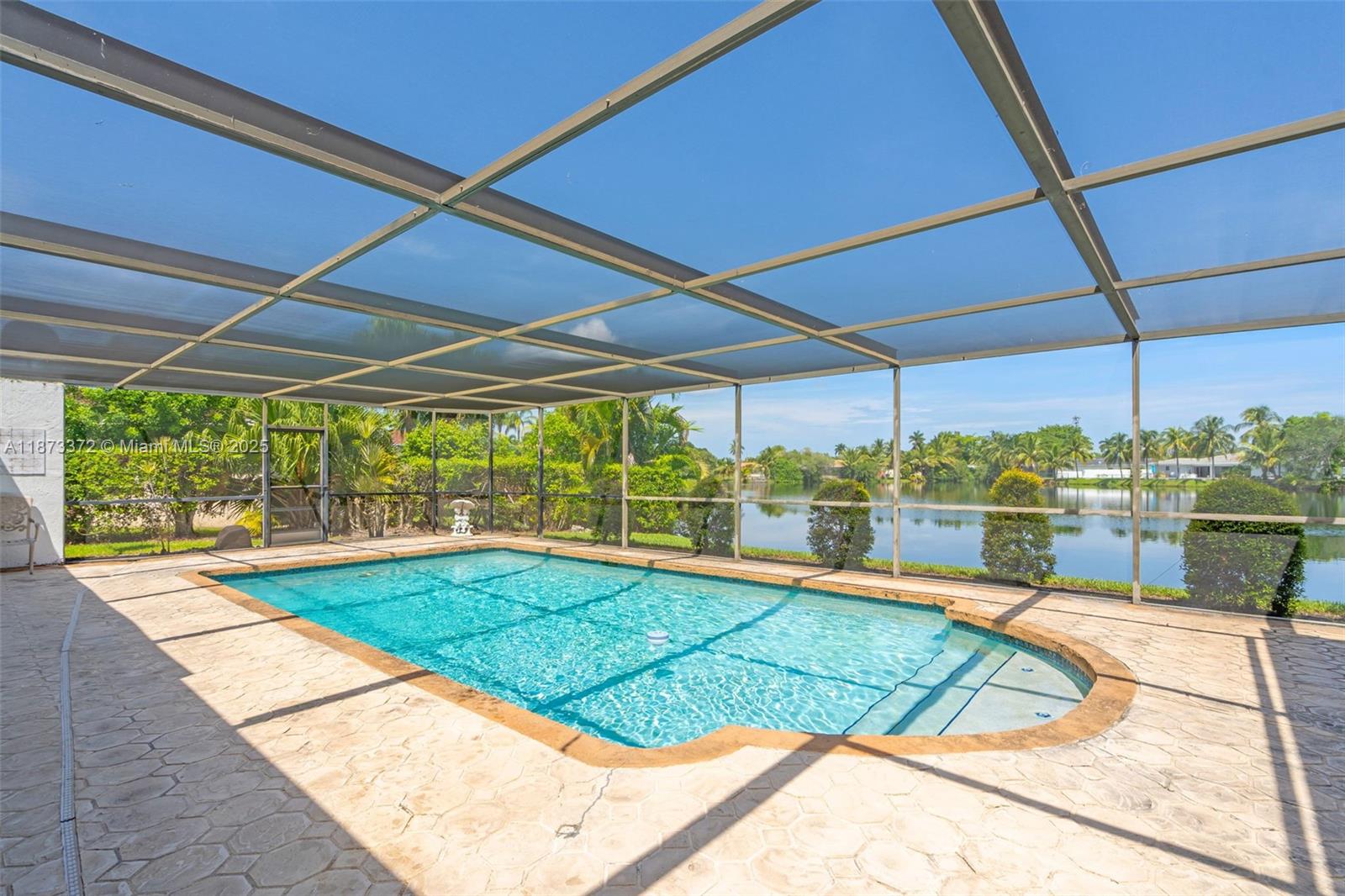 BONAVENTURE LAKES - Residential