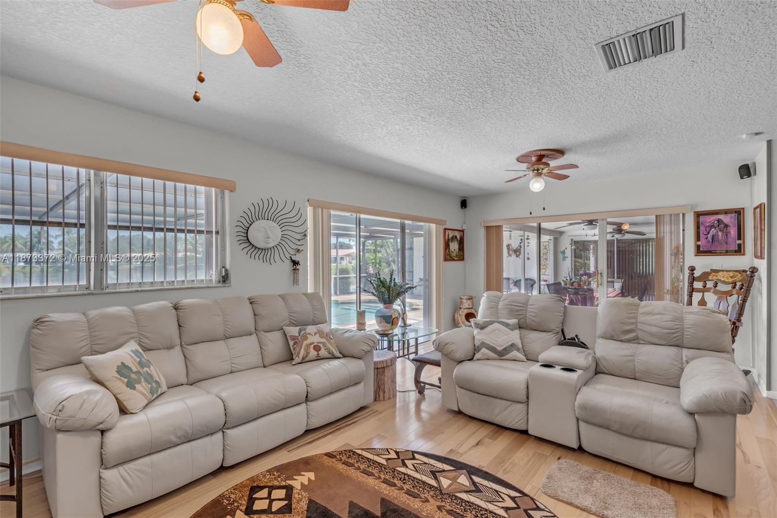 BONAVENTURE LAKES - Residential