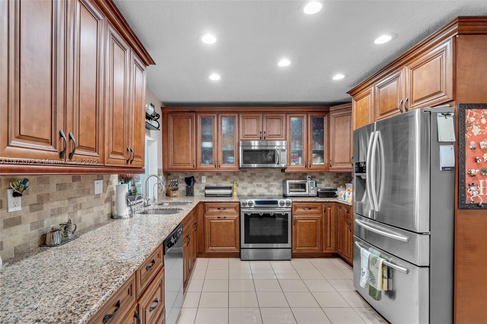 BONAVENTURE LAKES - Residential