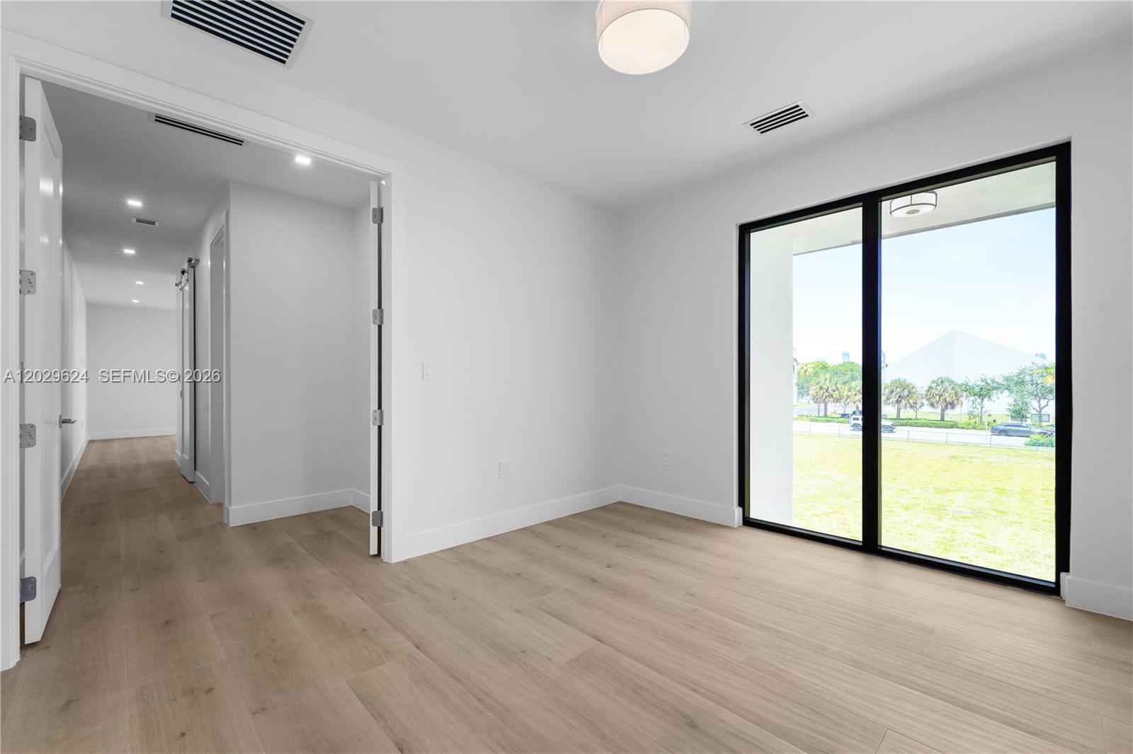 AMND MIAMI SUBURBAN ACRES - Residential