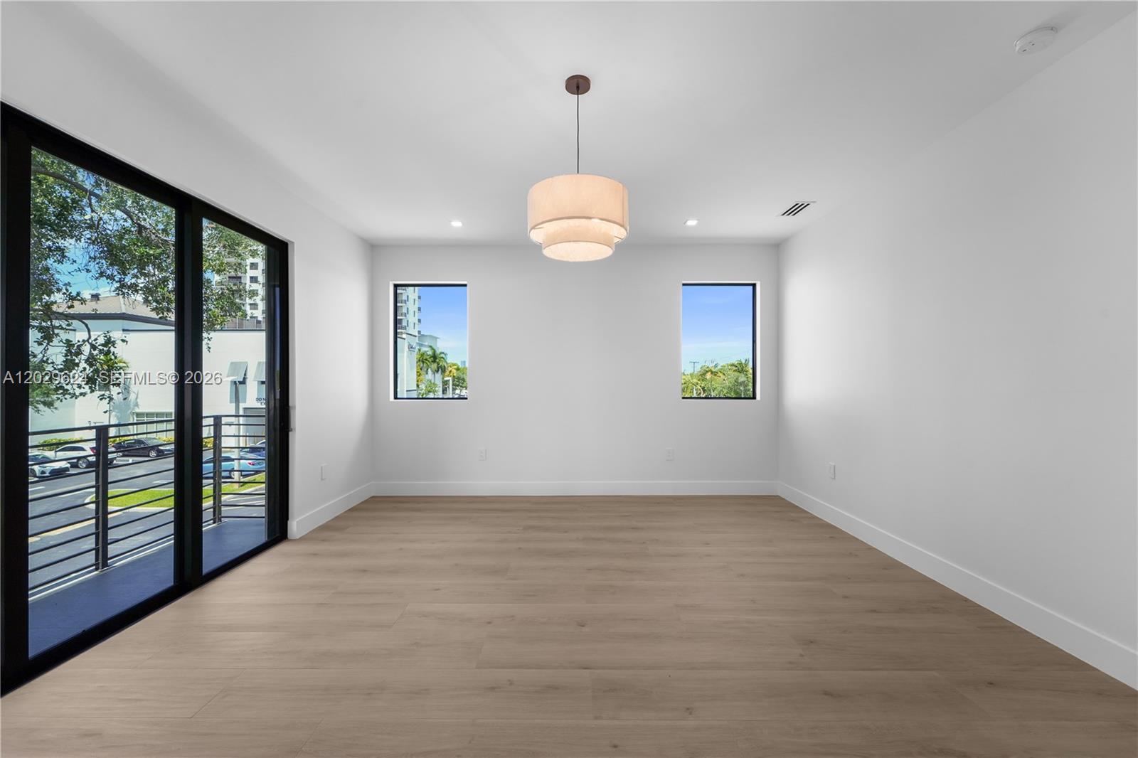 AMND MIAMI SUBURBAN ACRES - Residential