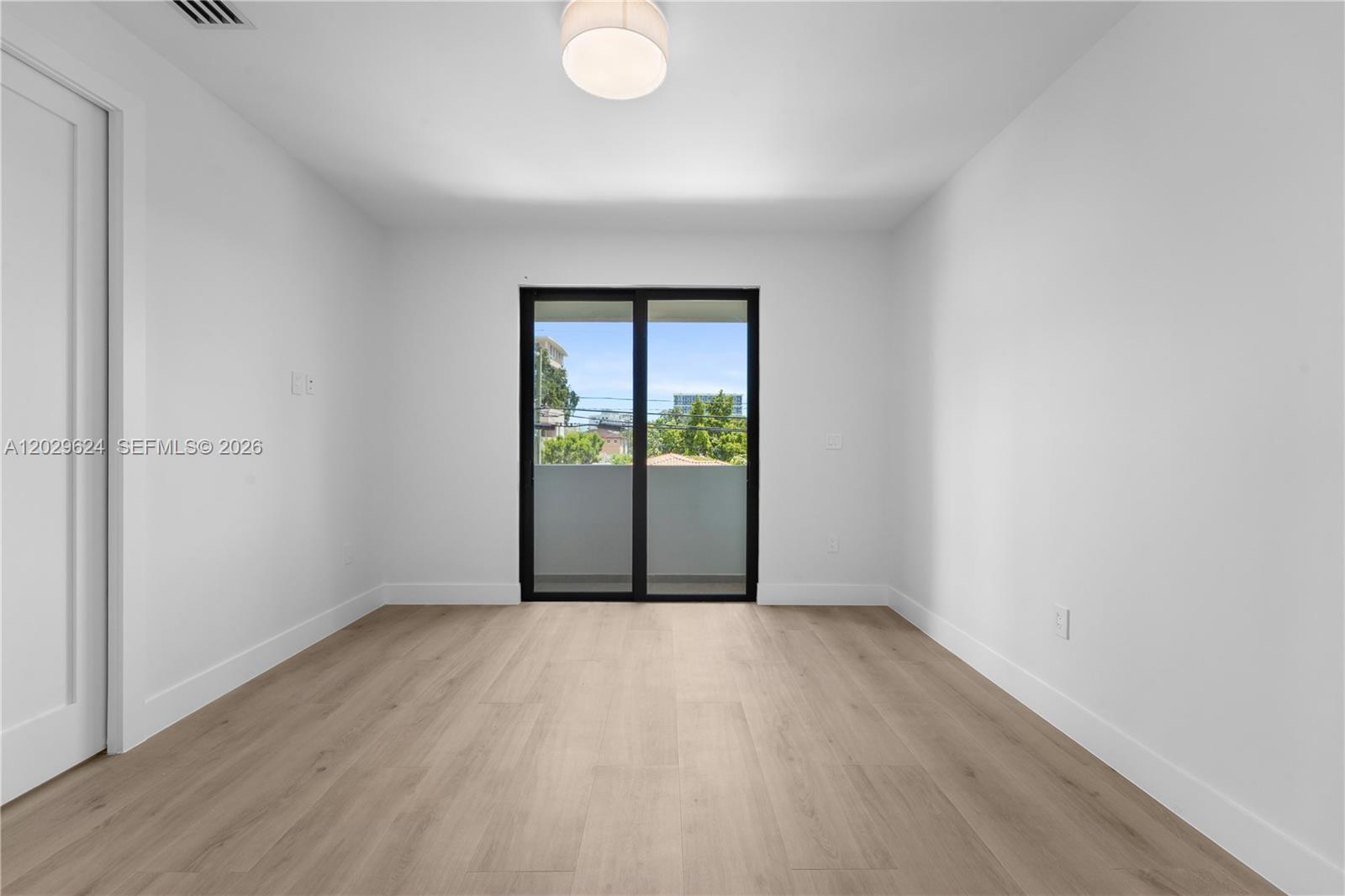 AMND MIAMI SUBURBAN ACRES - Residential