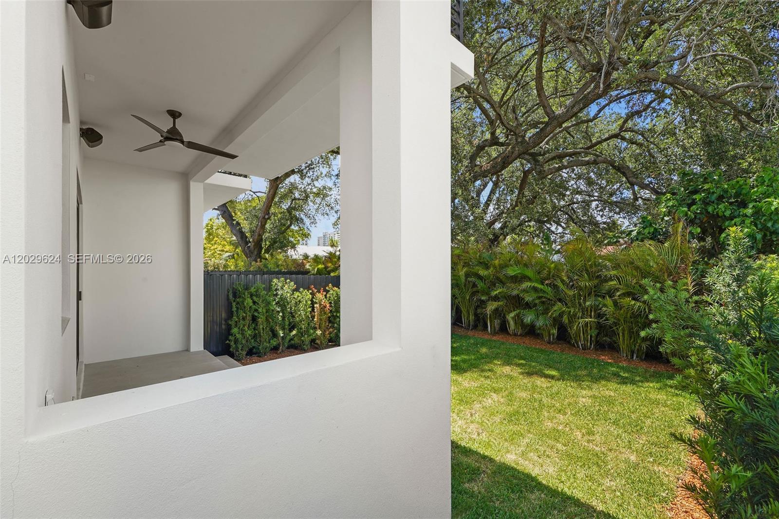 AMND MIAMI SUBURBAN ACRES - Residential
