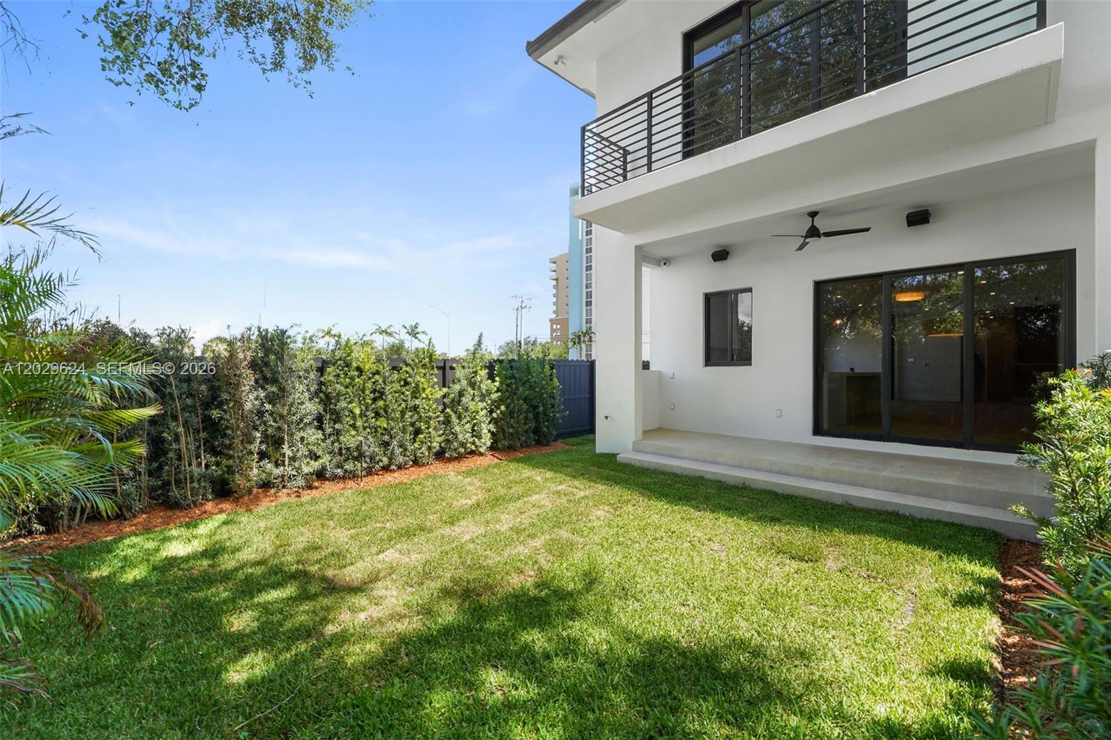 AMND MIAMI SUBURBAN ACRES - Residential