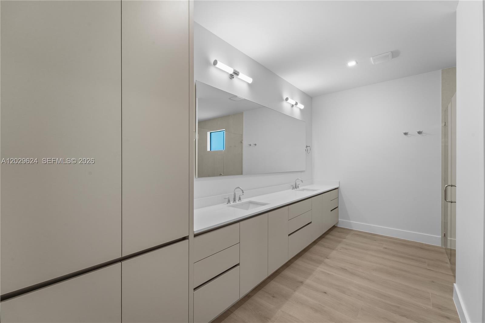 AMND MIAMI SUBURBAN ACRES - Residential