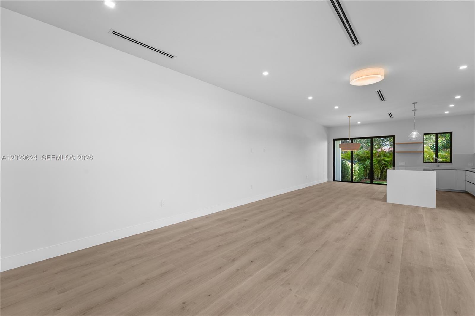 AMND MIAMI SUBURBAN ACRES - Residential