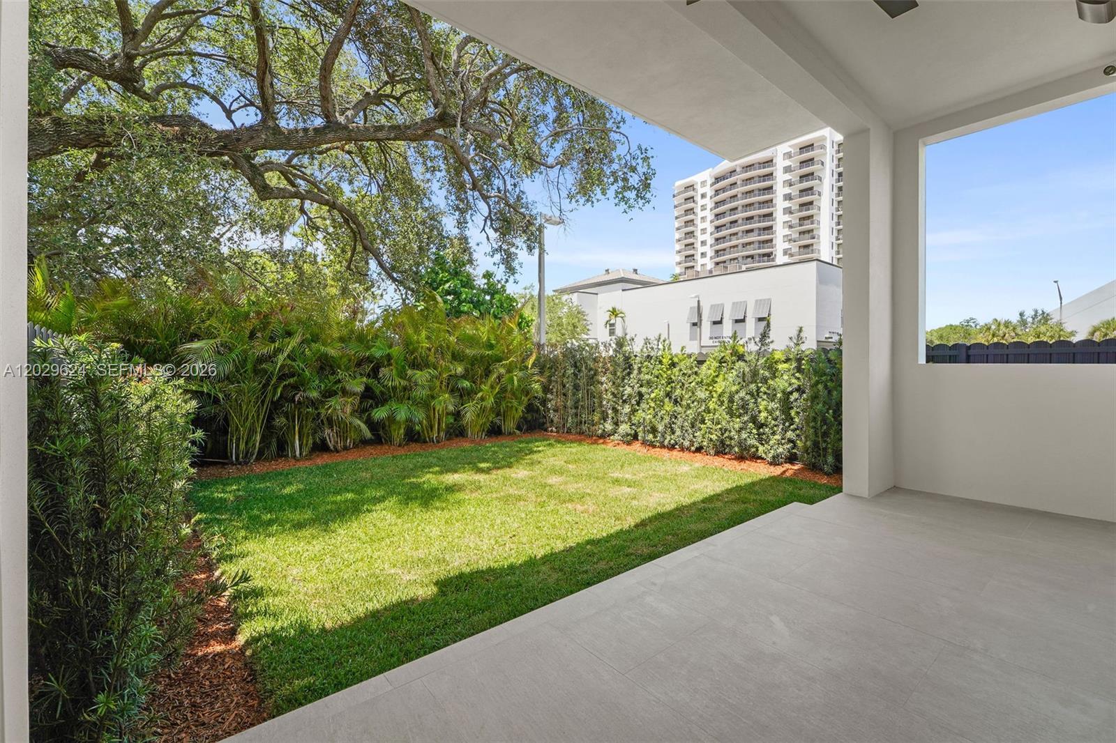 AMND MIAMI SUBURBAN ACRES - Residential