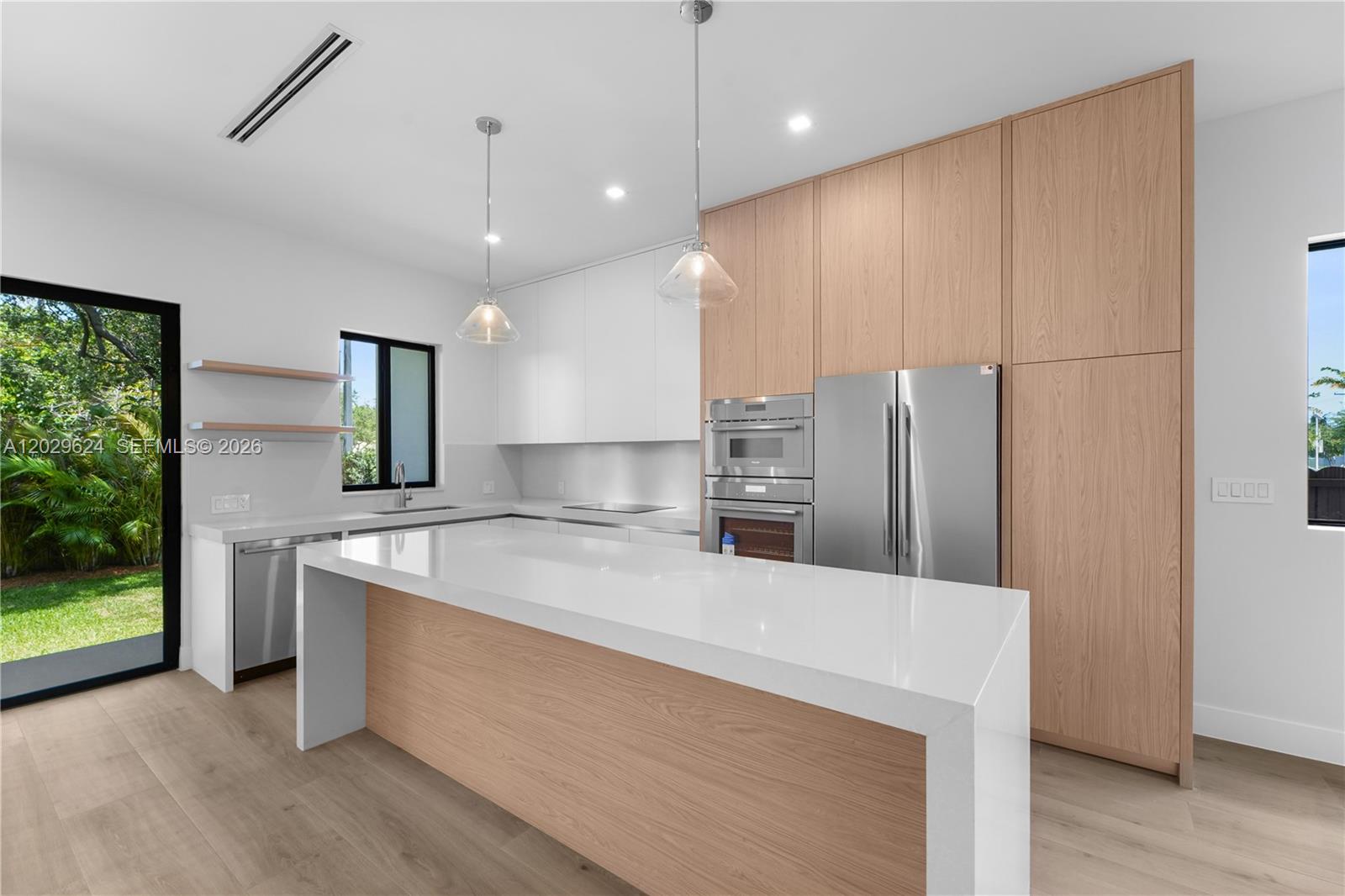 AMND MIAMI SUBURBAN ACRES - Residential