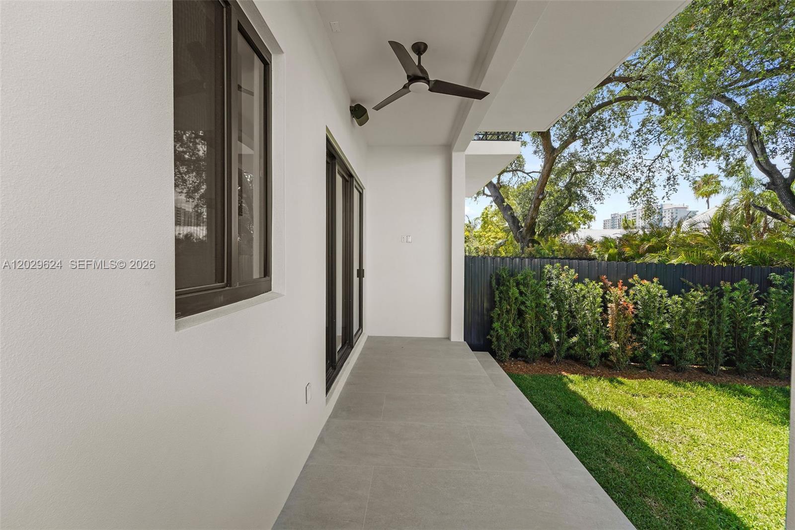 AMND MIAMI SUBURBAN ACRES - Residential