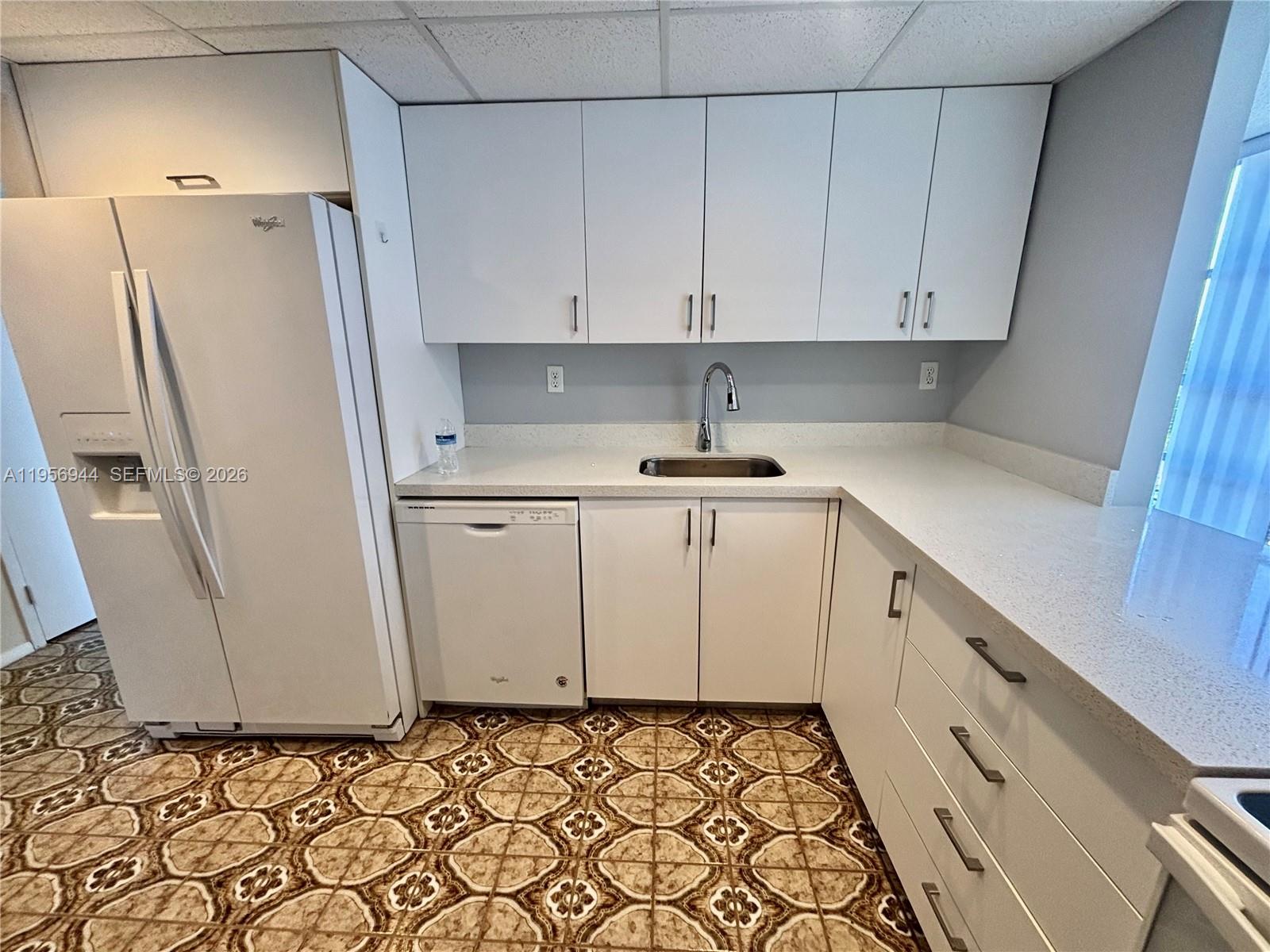 2001 Atlantic Shores Blvd 409