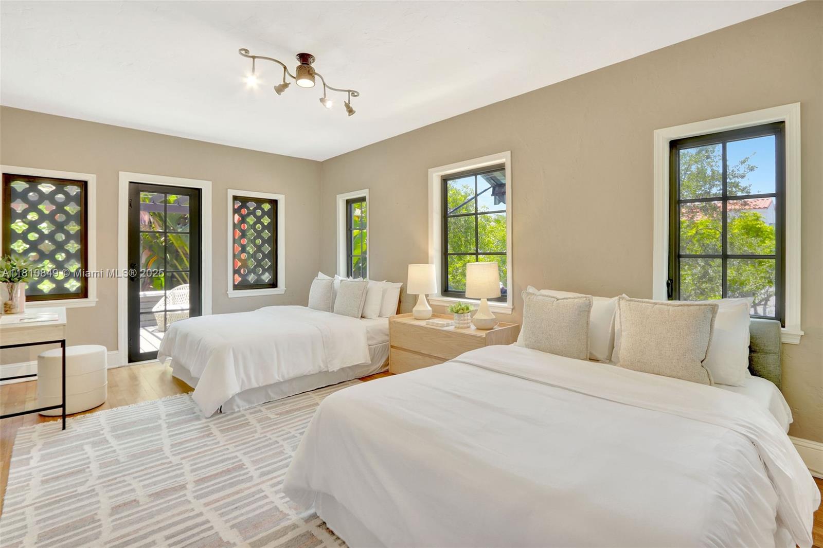 CORAL GABLES SEC B - Residential