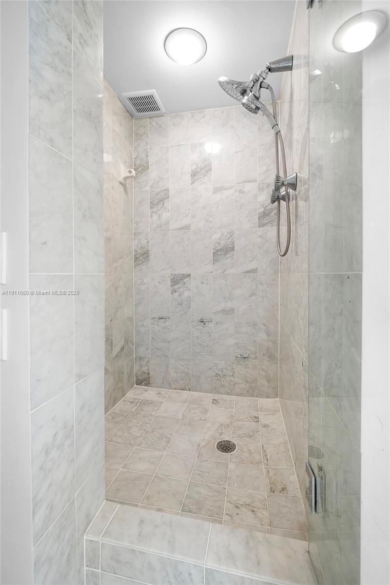 TURNBERRY ISLE CONDO - Residential