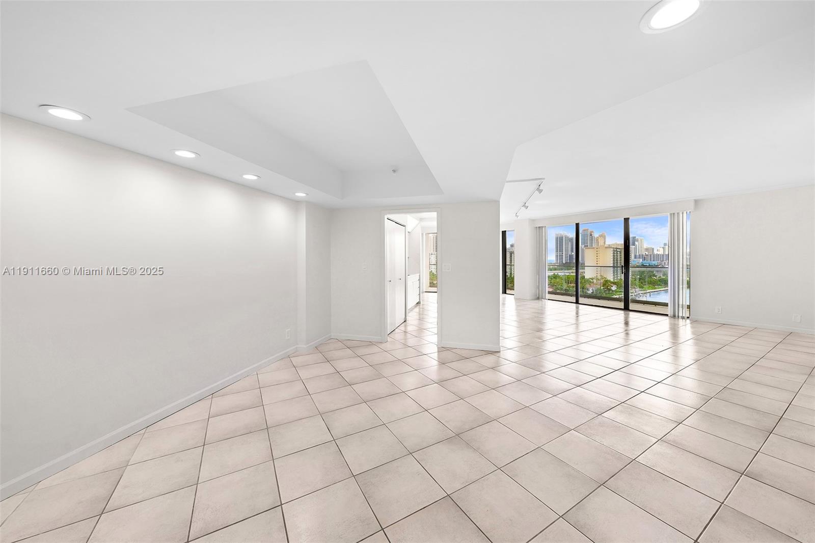 TURNBERRY ISLE CONDO - Residential