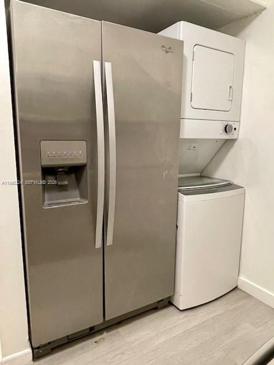 For Rent – Beautiful 2-Bedroom, 2-Bath Apartment in Lago Grande, Hialeah. Spacious and thoughtfully designed, this bright apartment offers the perfect blend of comfort and convenience for families or working professionals. Enjoy a well-maintained and peaceful community with amenities that enhance your everyday living experience. Ideally located in the heart of Hialeah, you’ll be just minutes from top-rated schools, major highways, shopping centers, supermarkets, and healthcare facilities—everything you need right at your fingertips. Units in Lago Grande are in high demand and rent quickly—don’t miss this opportunity. Schedule your showing today!