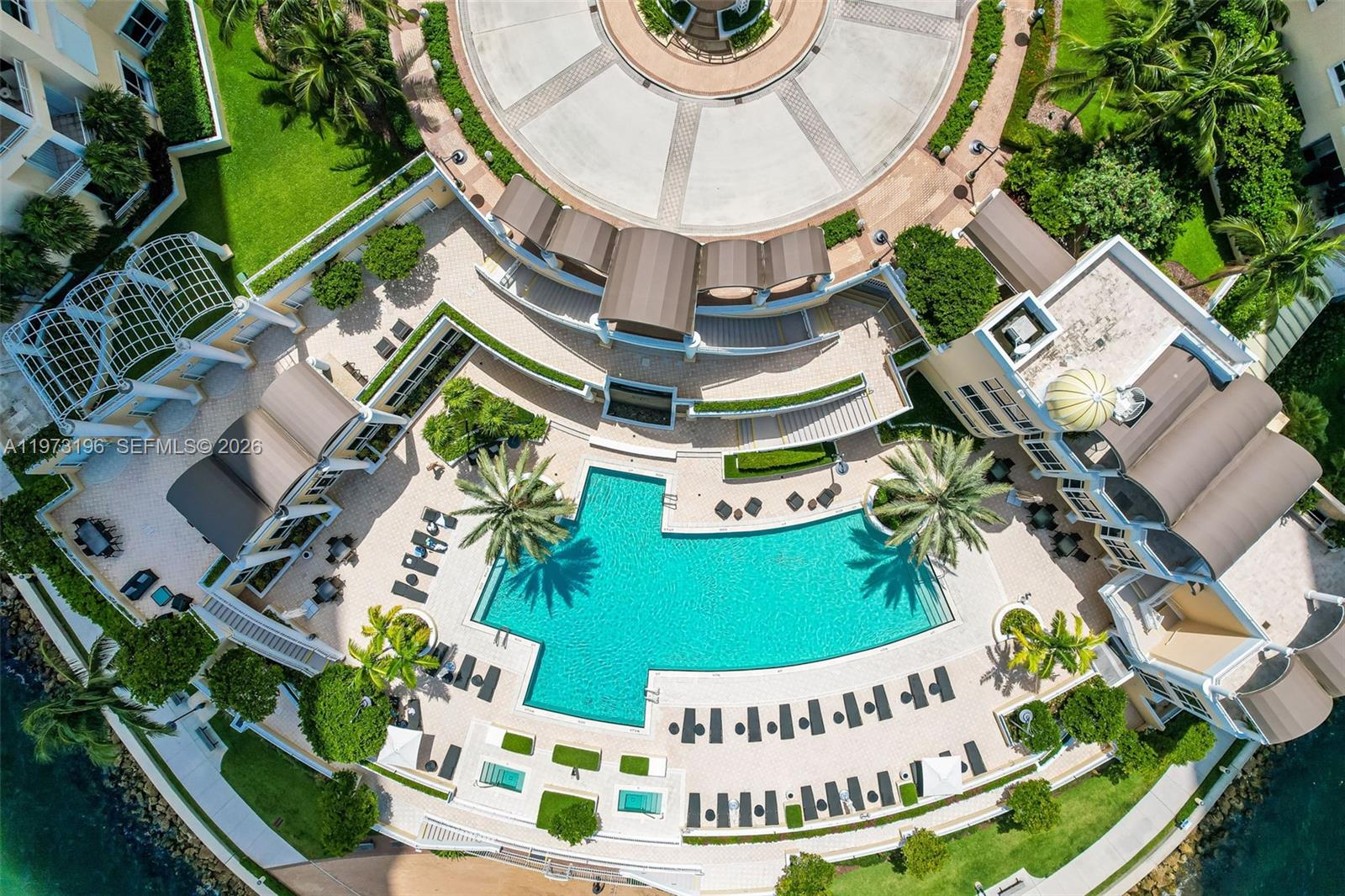 THREE TEQUESTA POINT COND - Residential