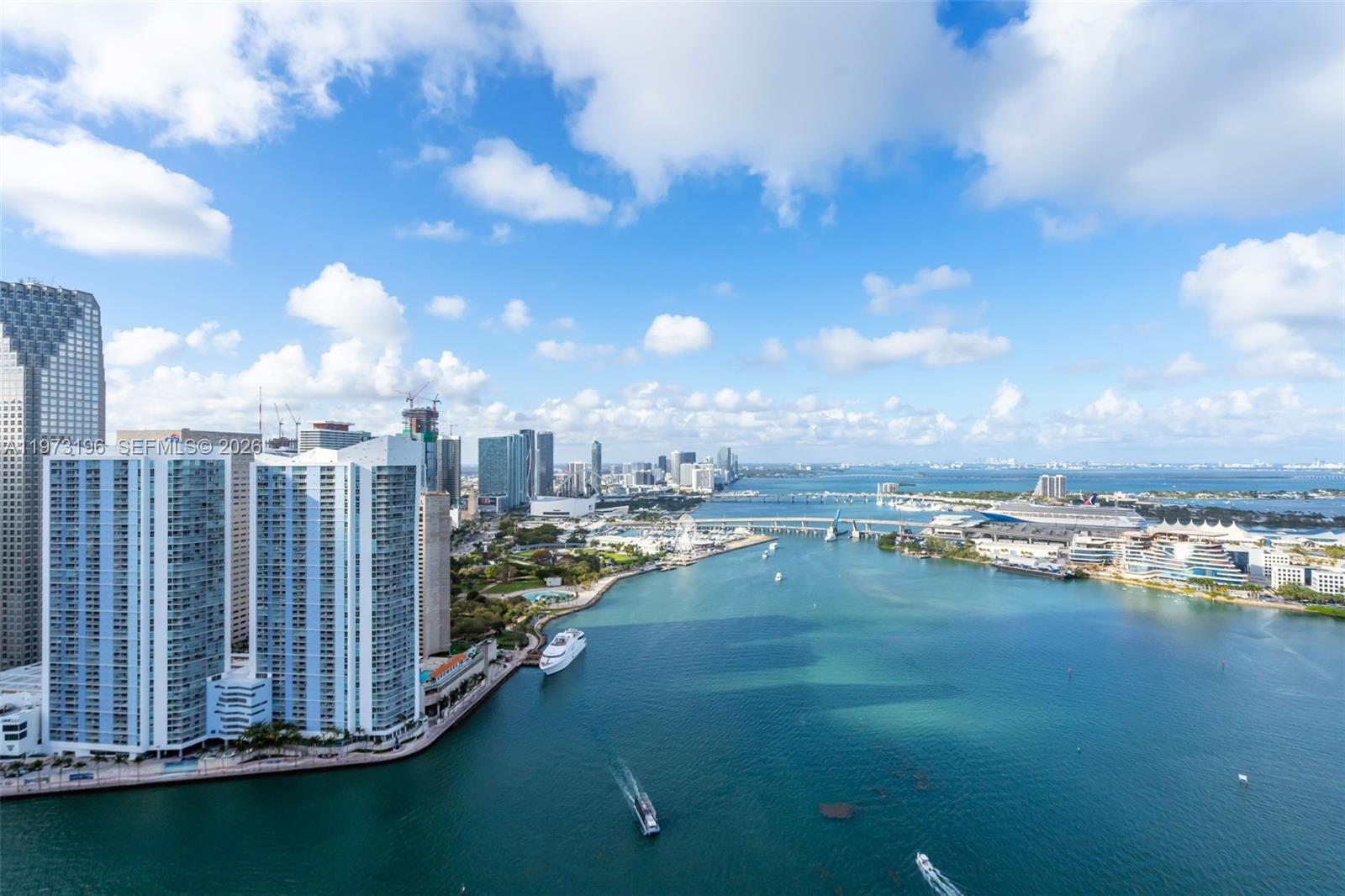 THREE TEQUESTA POINT COND - Residential