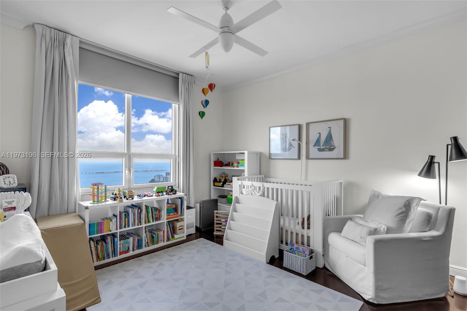 THREE TEQUESTA POINT COND - Residential