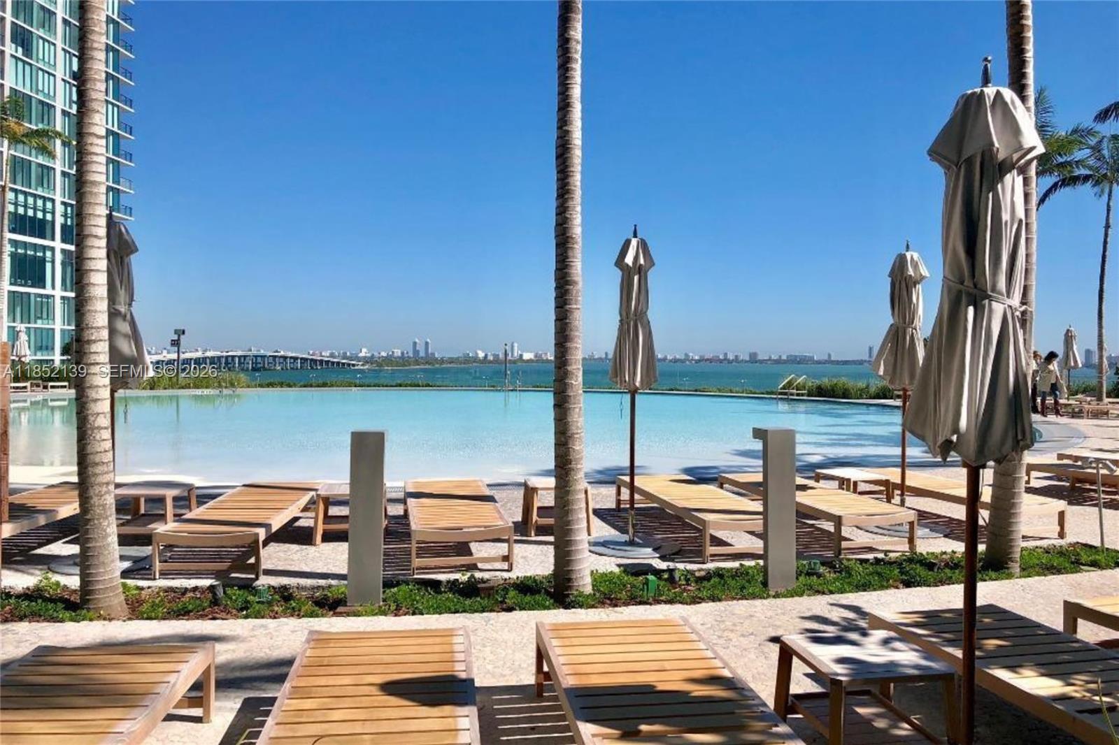 GRAN PARAISO CONDO - Residential