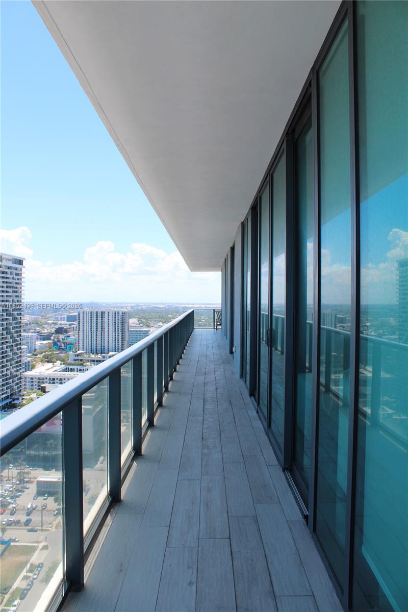 GRAN PARAISO CONDO - Residential