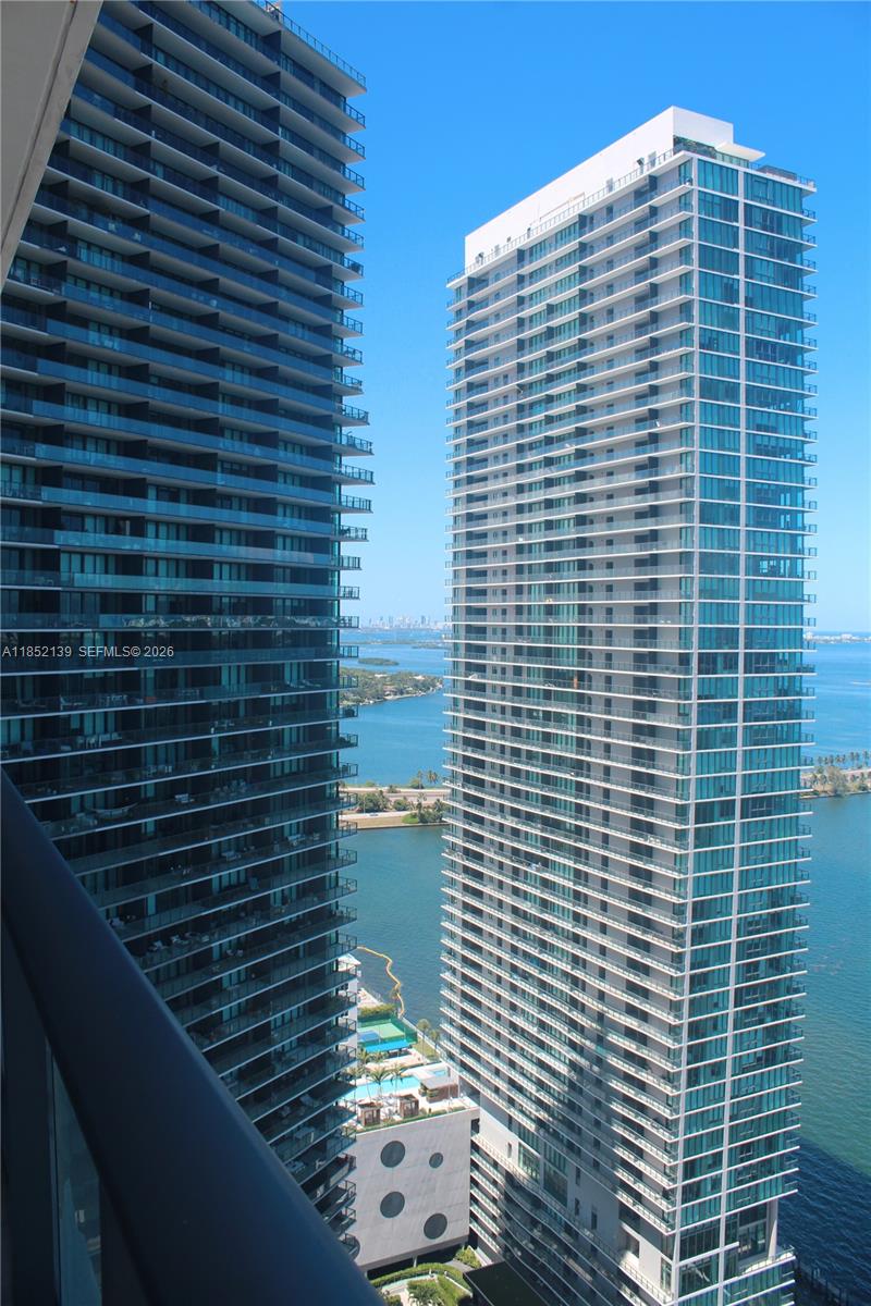 GRAN PARAISO CONDO - Residential
