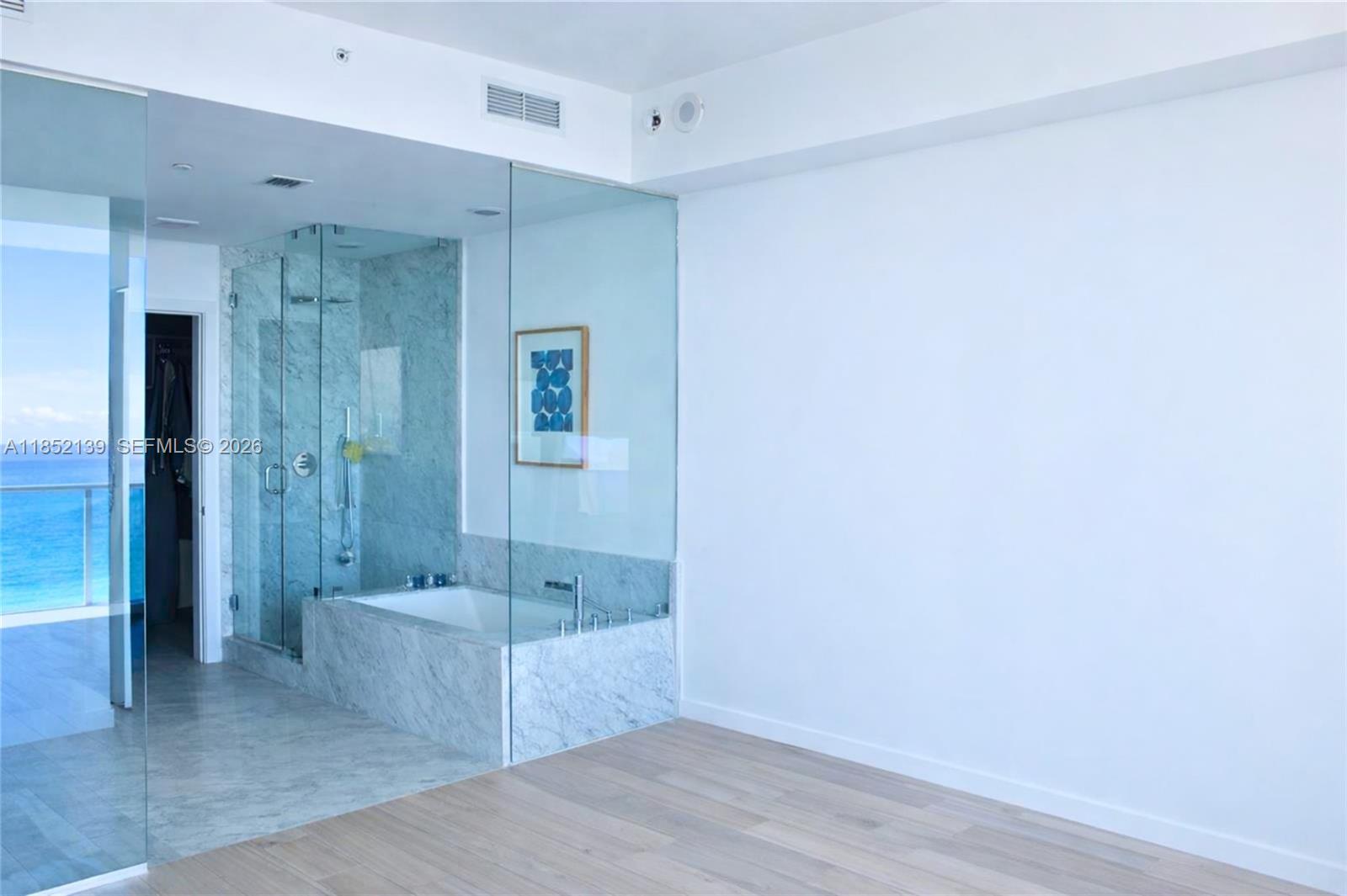 GRAN PARAISO CONDO - Residential