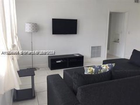 Photo of 250 S Shore Dr #5, Miami Beach, FL 33141 (MLS # A11926966)