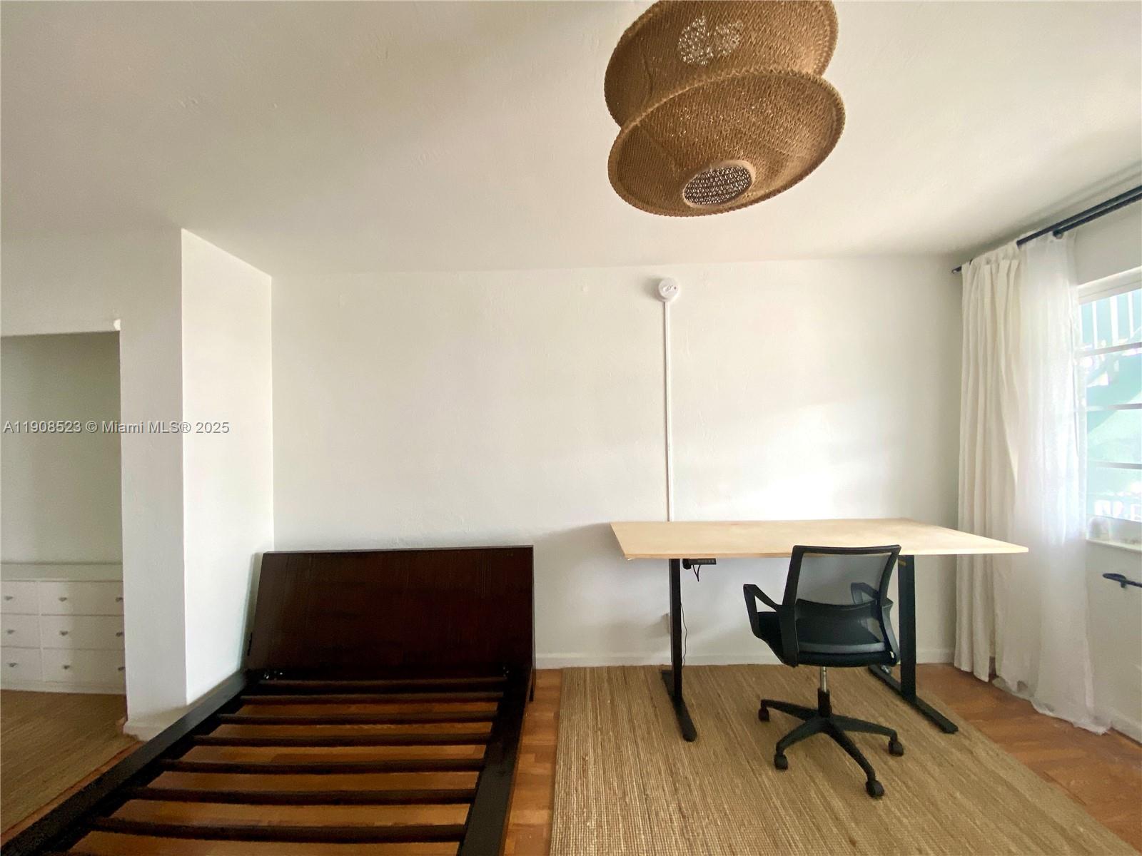 OCEAN BEACH FLA SUB - Residential Lease