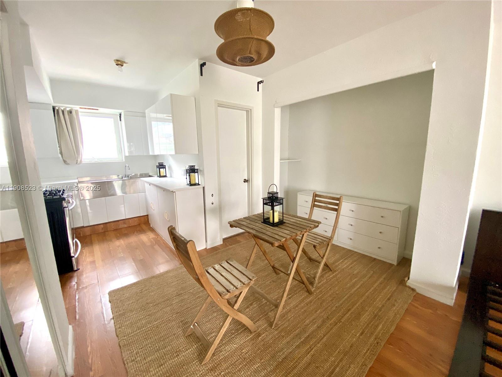 OCEAN BEACH FLA SUB - Residential Lease