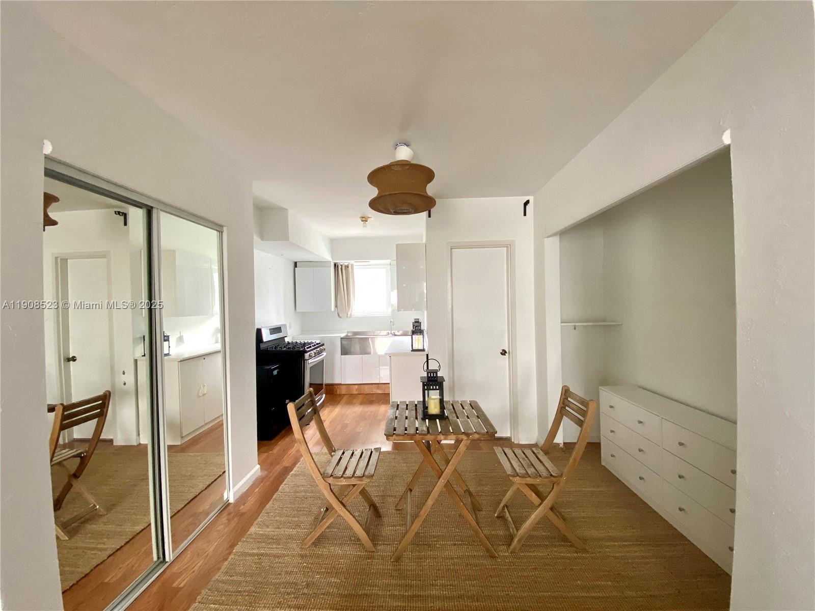 OCEAN BEACH FLA SUB - Residential Lease