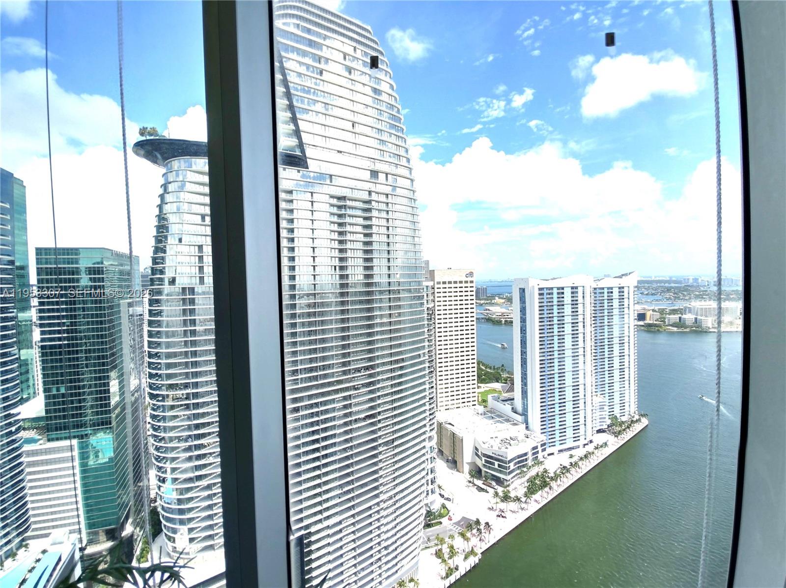ICONBRICKELL CONDO NO 1 - Residential