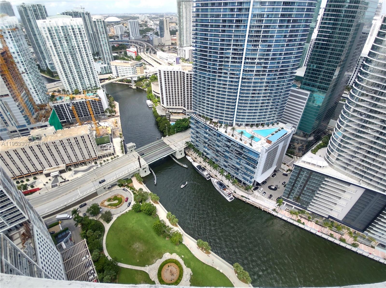 ICONBRICKELL CONDO NO 1 - Residential