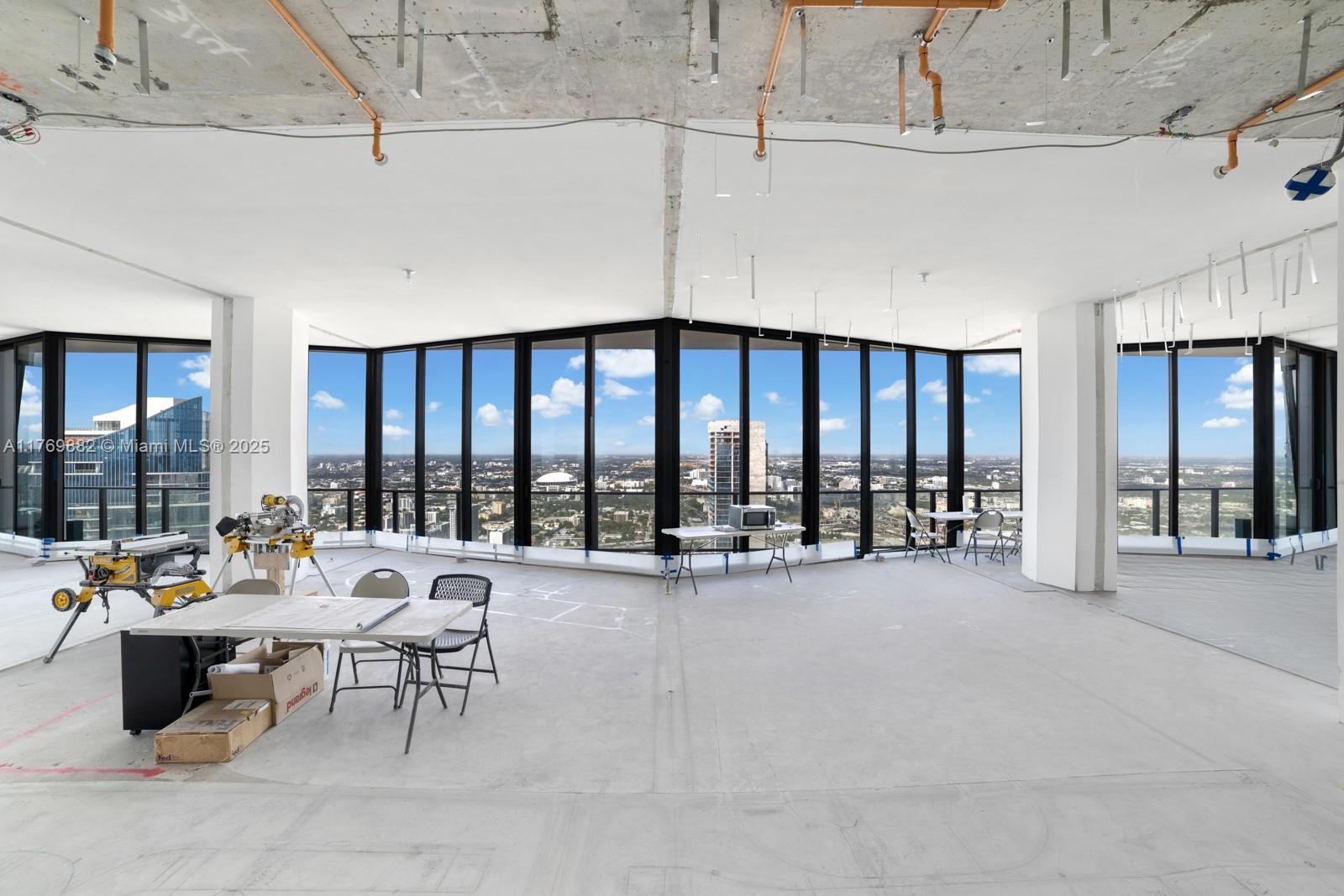 ONE THOUSAND MUSEUM CONDO - Residential