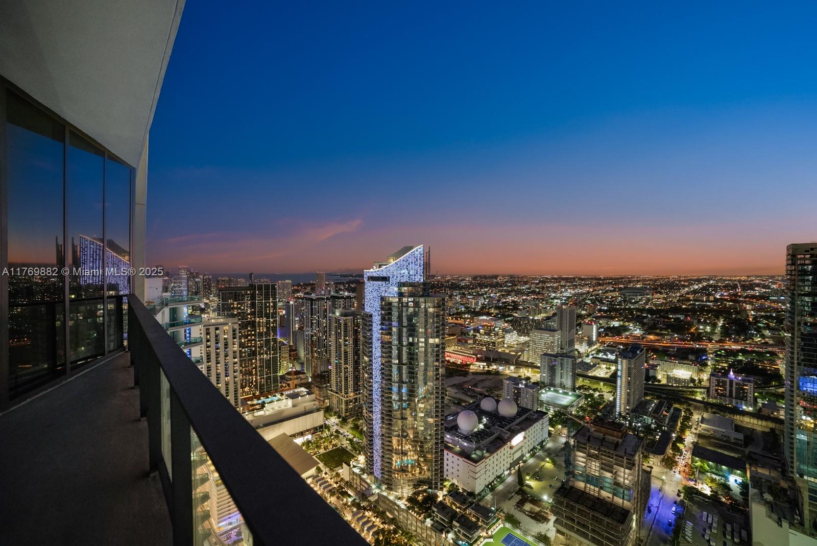 ONE THOUSAND MUSEUM CONDO - Residential