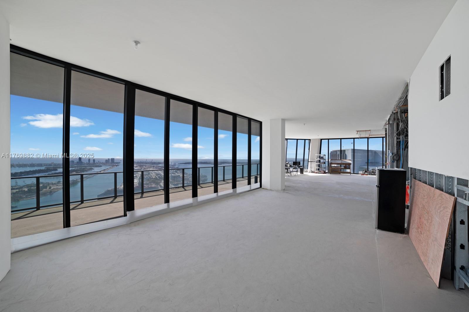 ONE THOUSAND MUSEUM CONDO - Residential