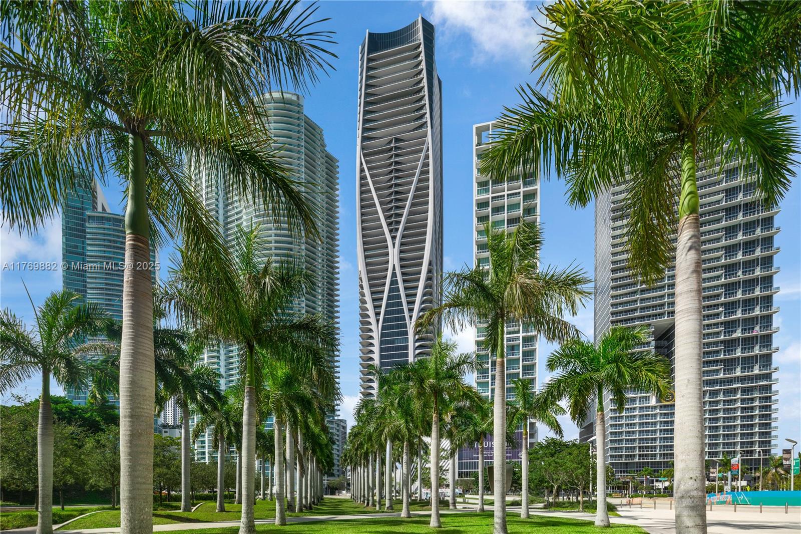 ONE THOUSAND MUSEUM CONDO - Residential