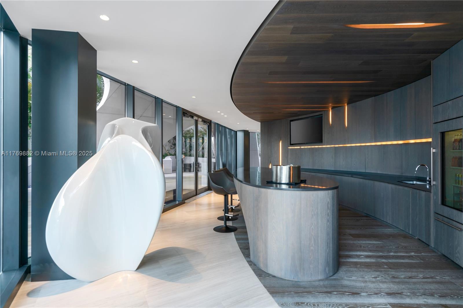 ONE THOUSAND MUSEUM CONDO - Residential