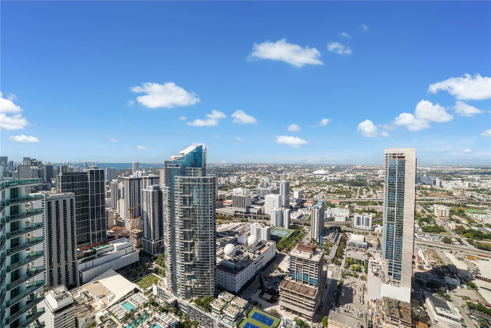 ONE THOUSAND MUSEUM CONDO - Residential