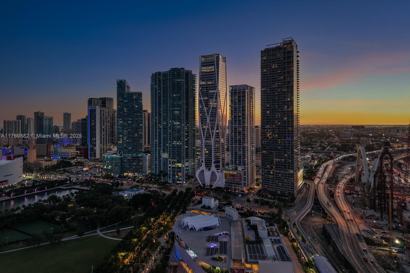 ONE THOUSAND MUSEUM CONDO - Residential