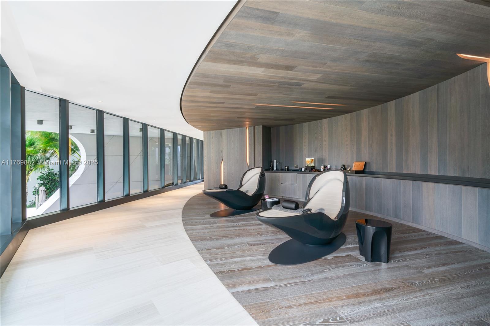 ONE THOUSAND MUSEUM CONDO - Residential