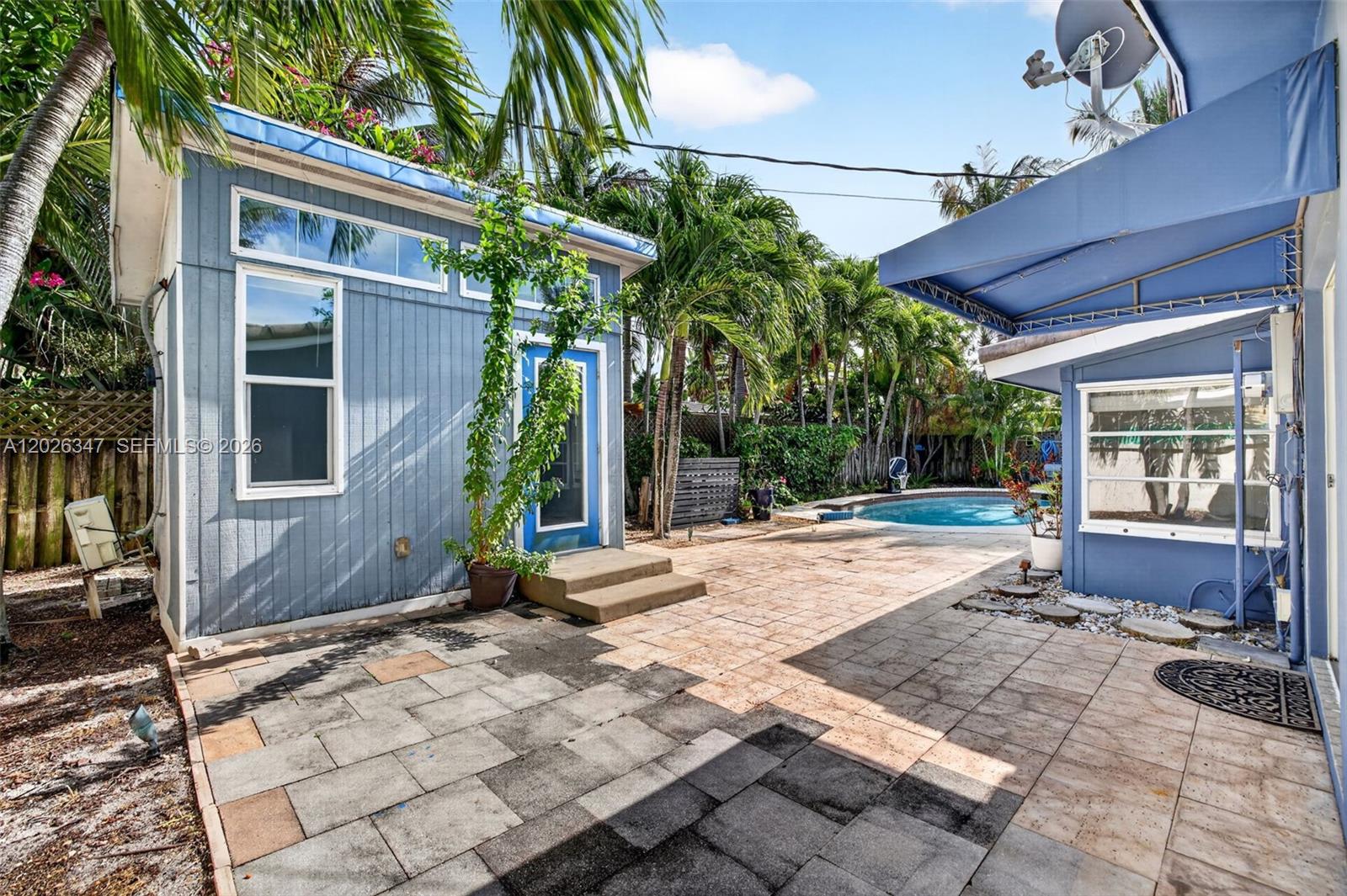 CORAL RIDGE ISLES - Residential