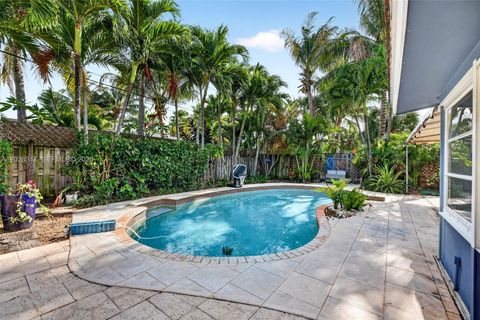 Tiny photo for 1640 NE 60th St, Fort Lauderdale, FL 33334 (MLS # A12026347)