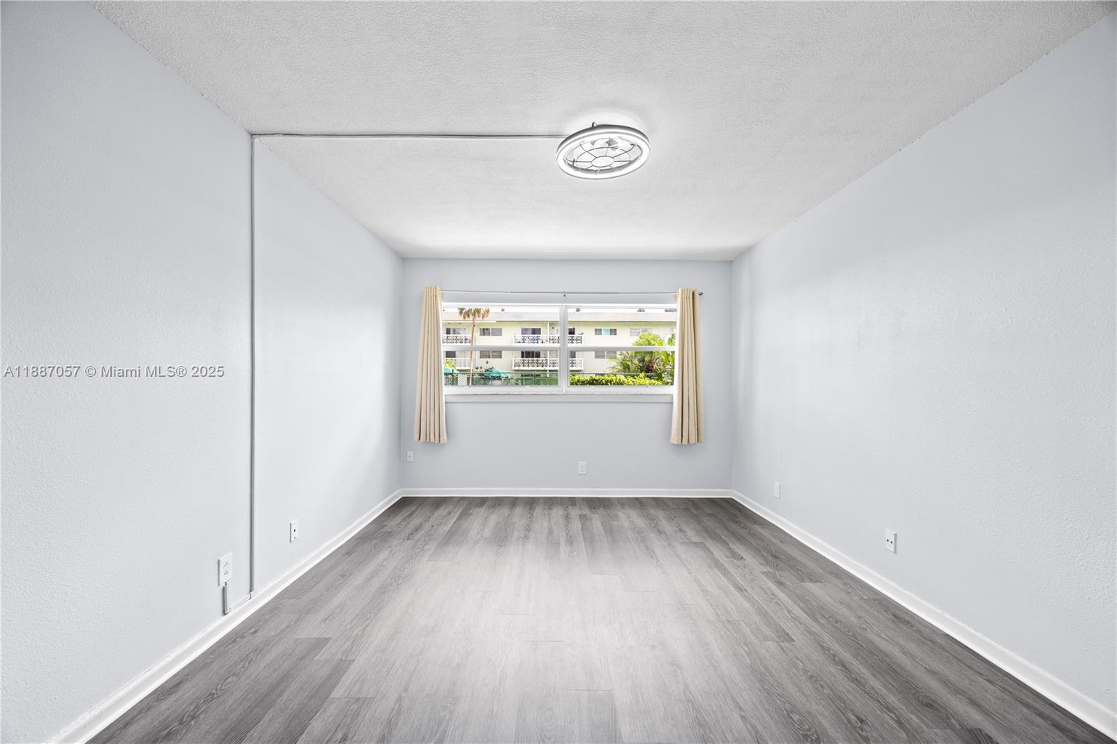 VILLAGE GREEN CONDO - Residential