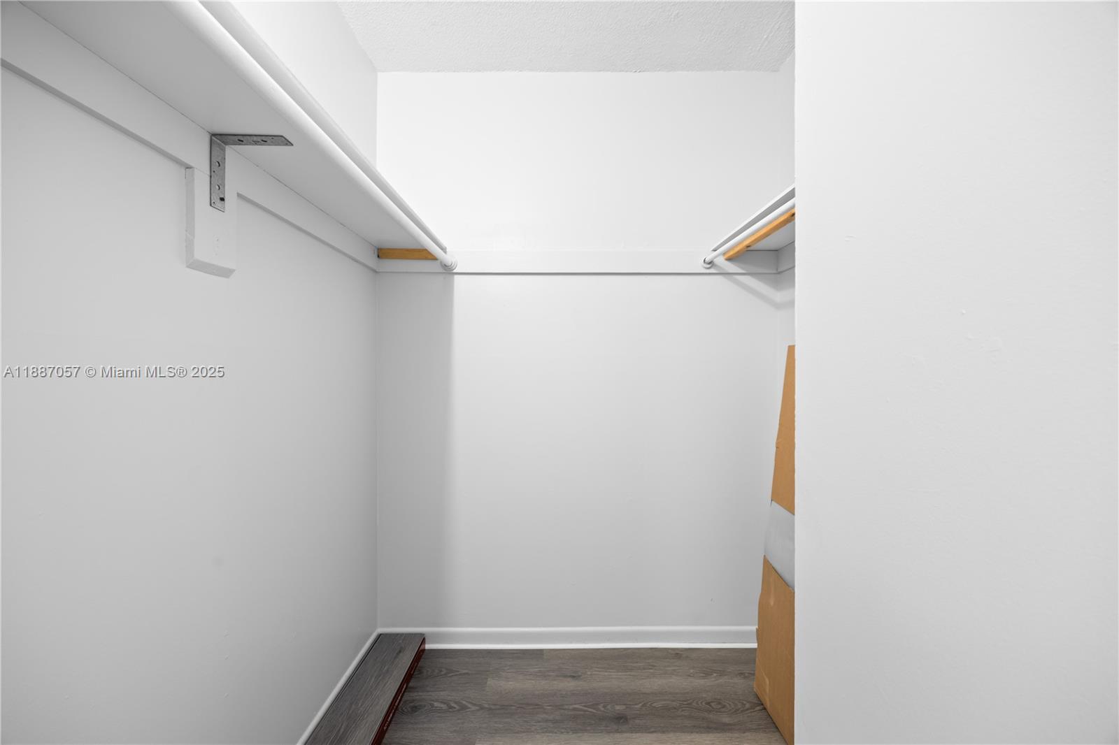 VILLAGE GREEN CONDO - Residential