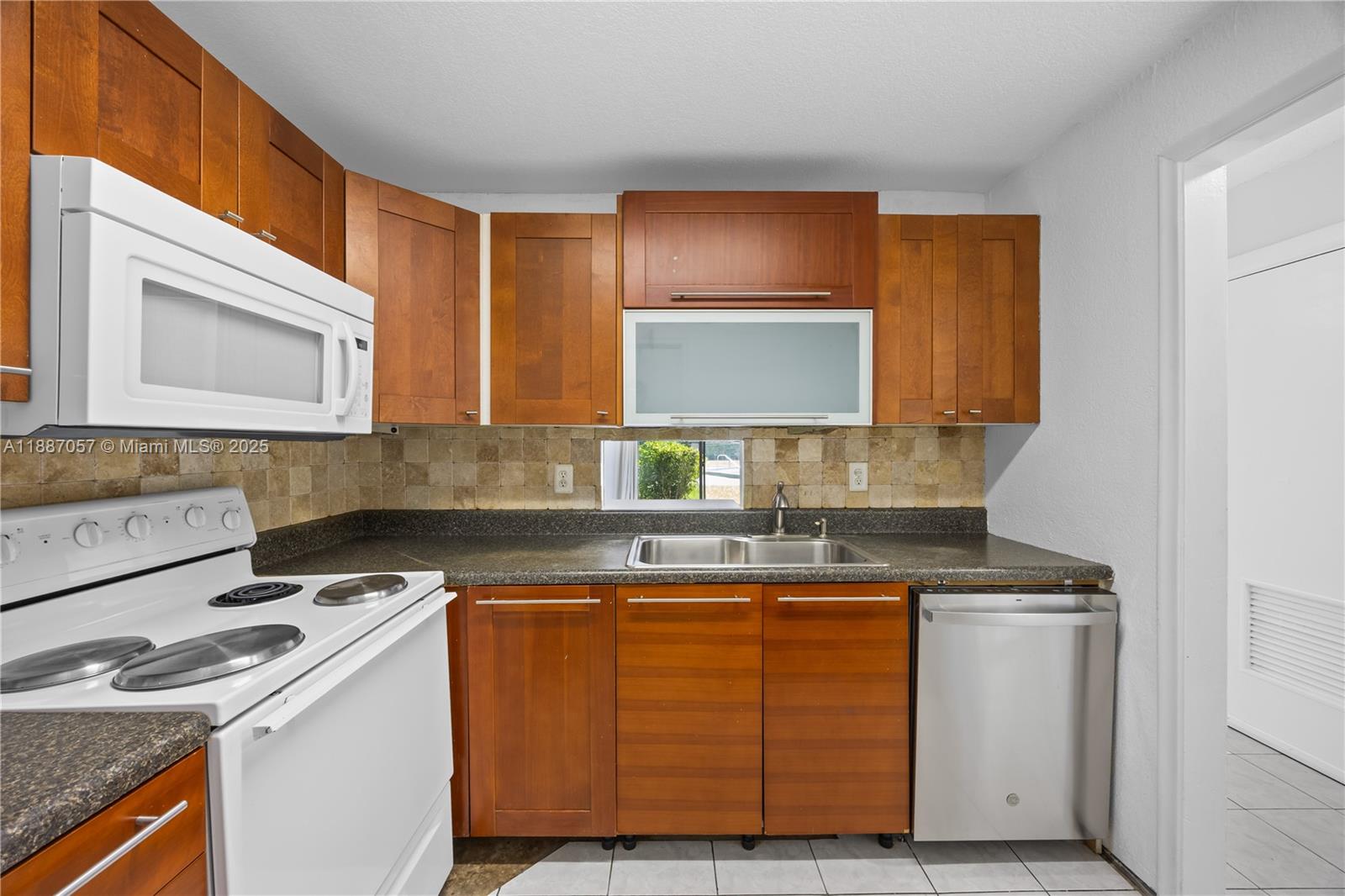 VILLAGE GREEN CONDO - Residential