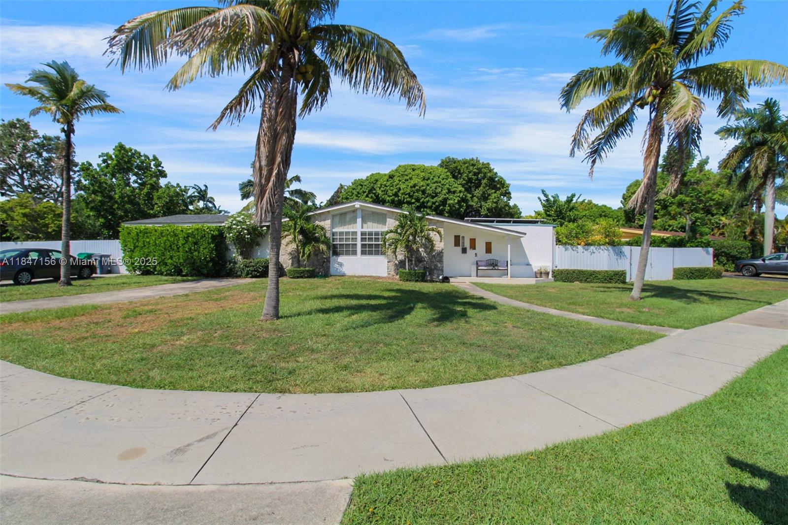 PALMETTO COUNTRY CLUB EST - Residential