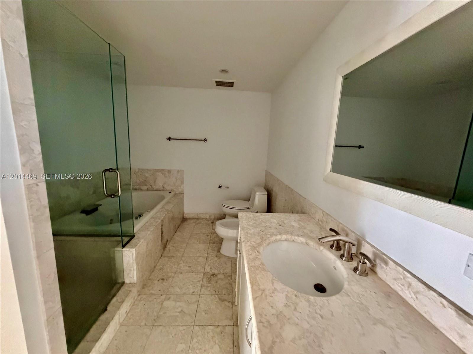 JADE RESIDENCES - Residential Lease