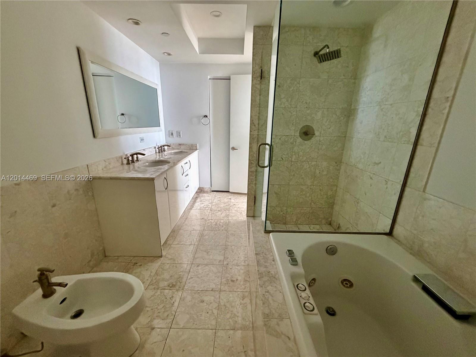 JADE RESIDENCES - Residential Lease