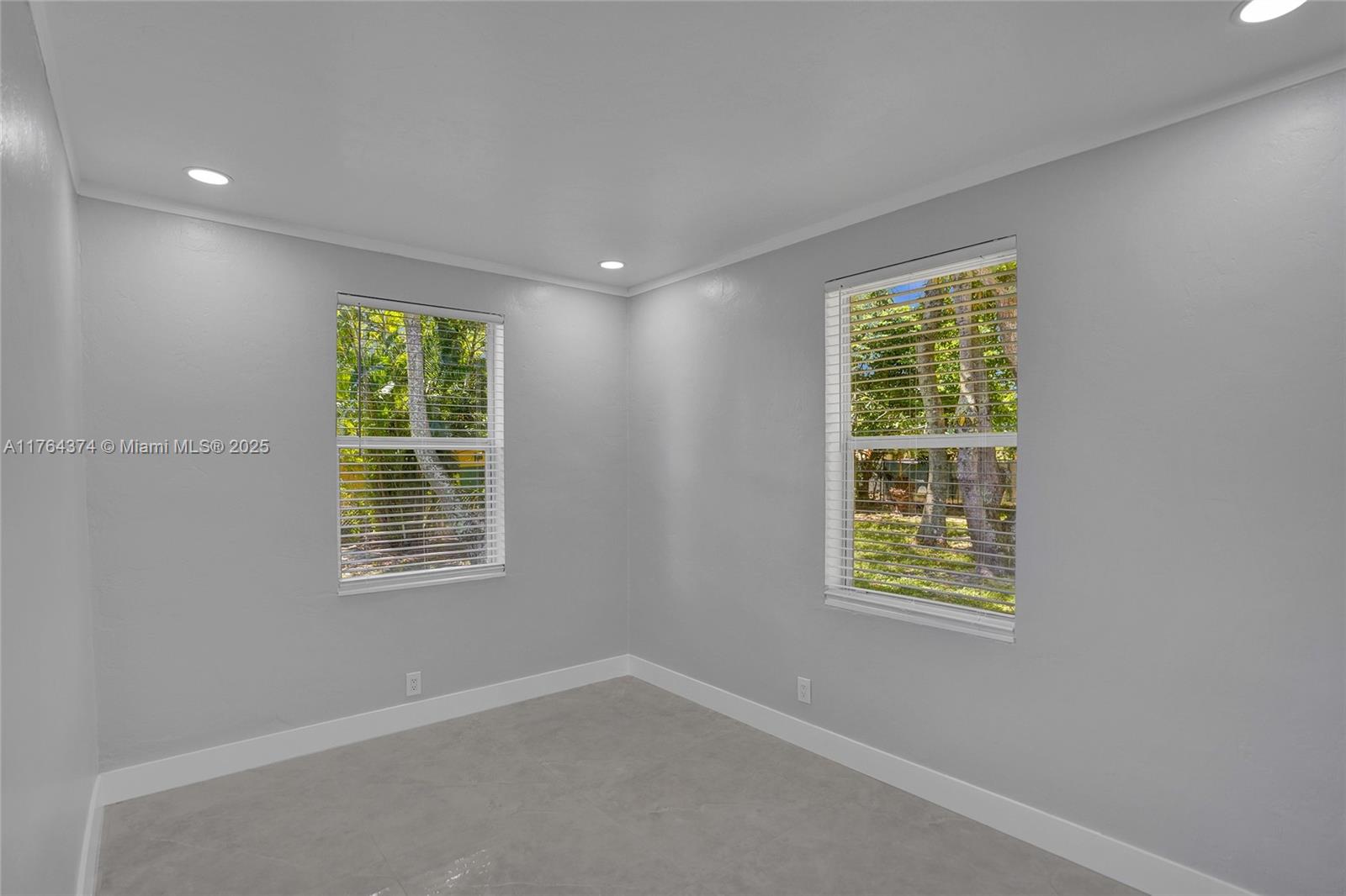 CARVER MEMORIAL PARK - Residential